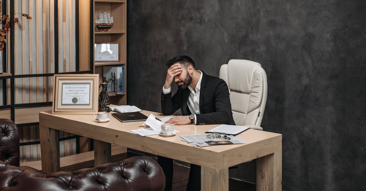 緊張しながらも会話に向き合う男性の姿勢は女性に好印象を与える