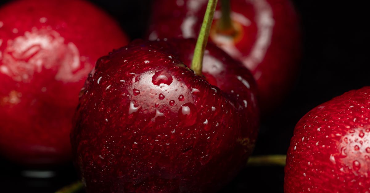 ダイエットがうまくいかない女性が落ち込んでいる様子と失敗原因リスト