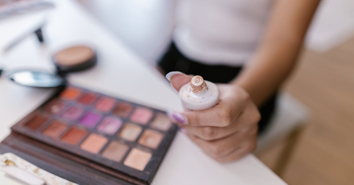 美容液成分が豊富に含まれたファンデーションのイメージ図