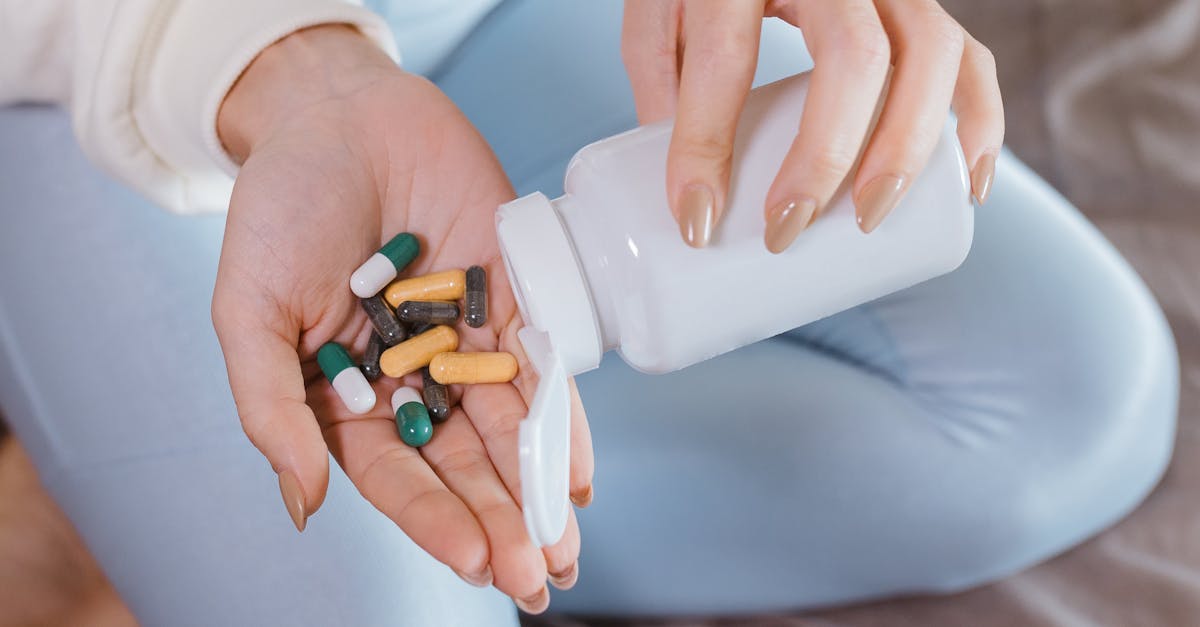 亜鉛とセレンが男性ホルモン（テストステロン）に与える影響を説明するイメージ画像