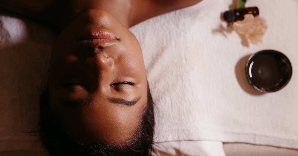 我慢せずに続けられる健康習慣を象徴するリラックスした女性のイメージ