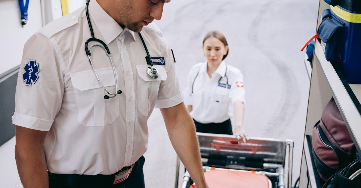 レバクリを運営する医師や医療スタッフの信頼感あるイメージ画像