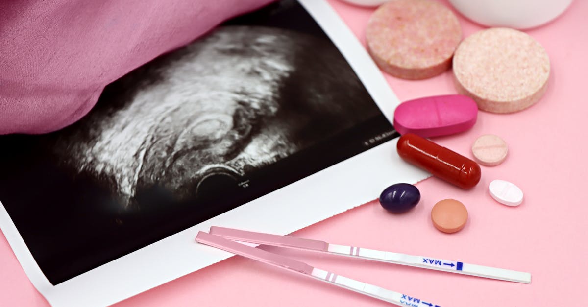 ピンクゼリーを使いやすいと感じている女性の写真