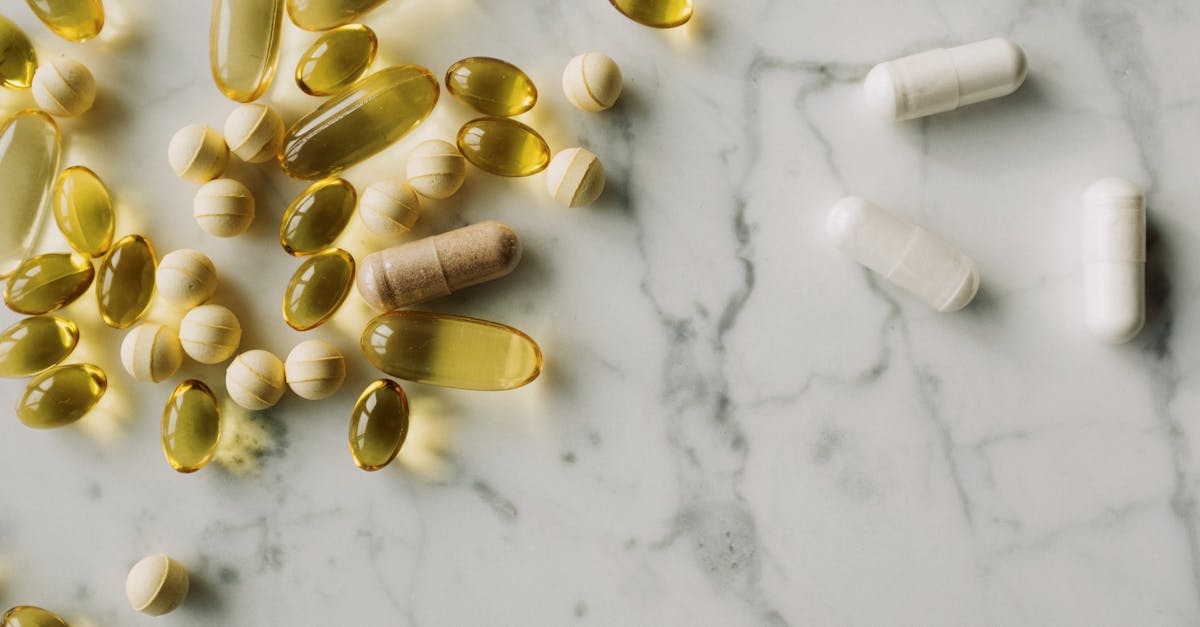 BLAZAR-αをAmazonや楽天で購入した場合の価格と公式サイトとの違いを比較した図表イメージ