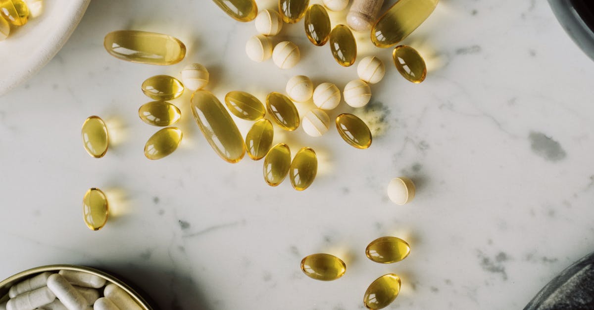 BLAZAR-αと他社製品を成分・価格・効果で比較した表のイメージ画像