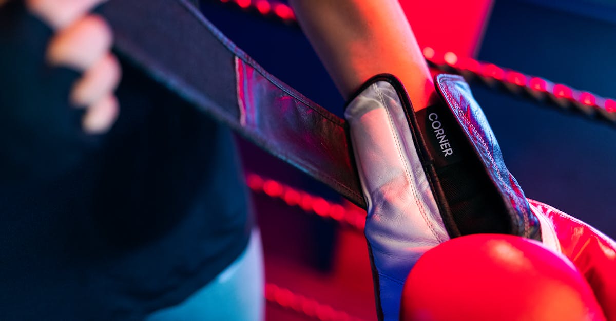 健康状態に合わせたAIからのアドバイス通知がスマホに届くイメージ