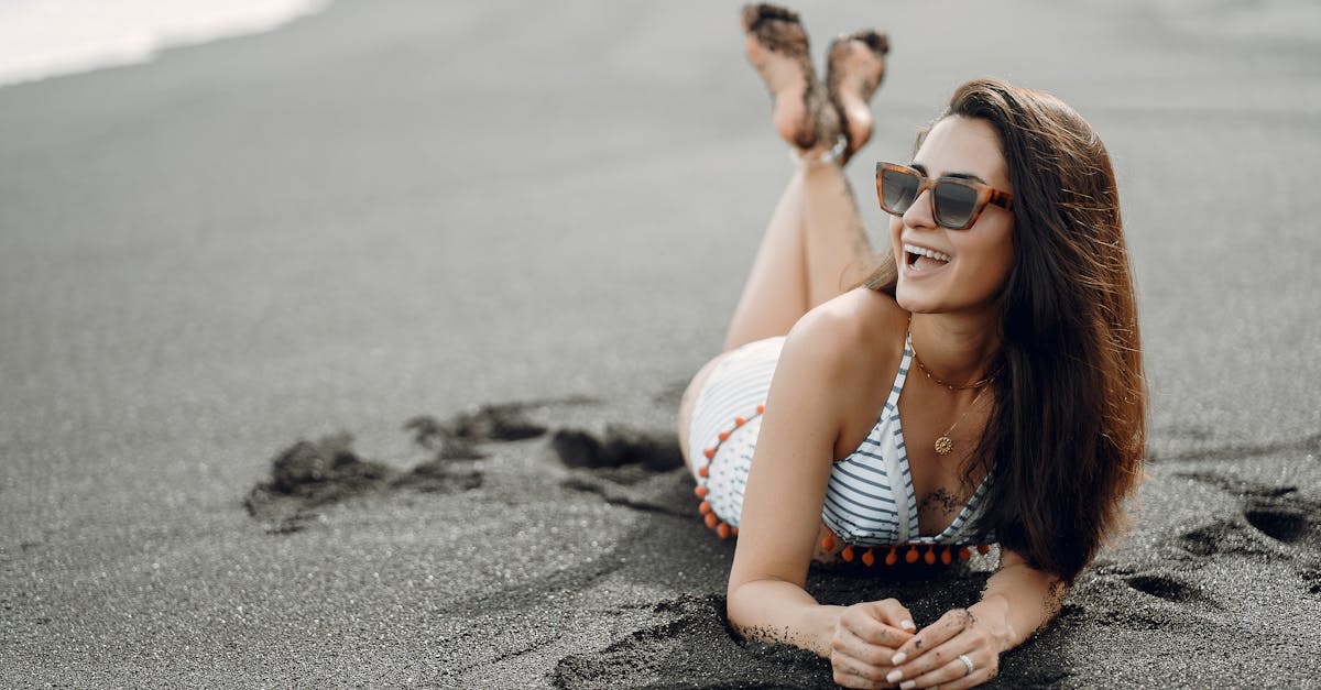 顔やVIOを含む全身脱毛対応範囲を示すイラスト