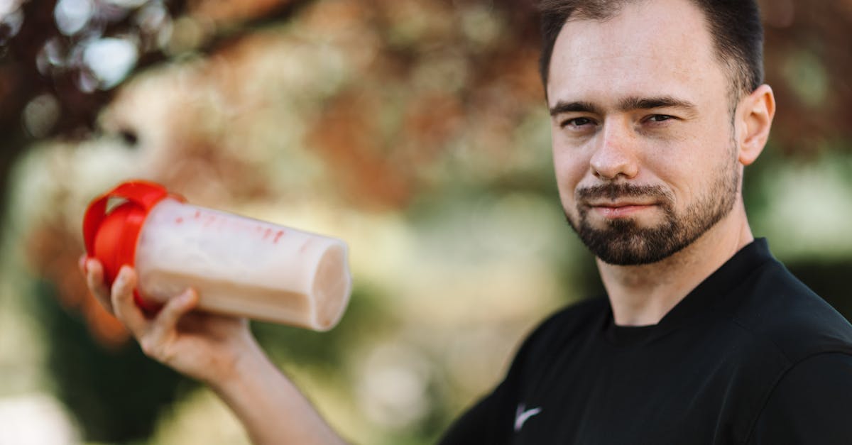 複数の効果を持つ男性向けサプリメントBLAZAR-αの多層的アプローチを図示したイメージ画像