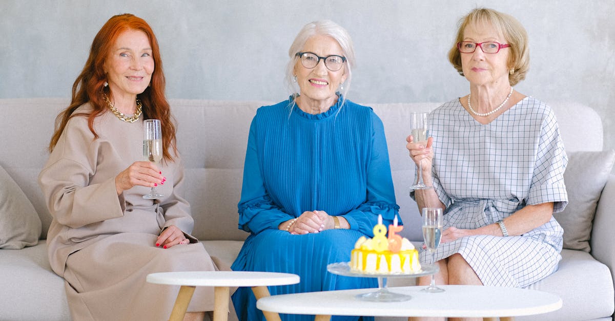 年代別にファンデーションを評価している女性たちの比較図