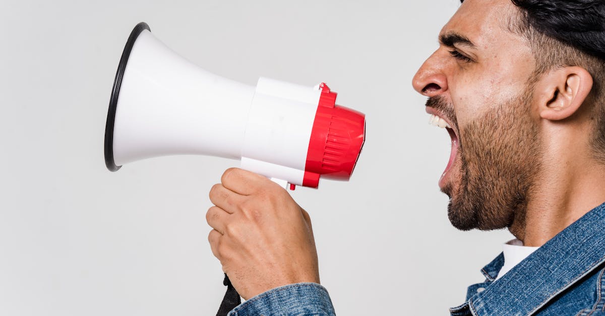 サプリメントの副作用や注意点を警告するイメージ画像