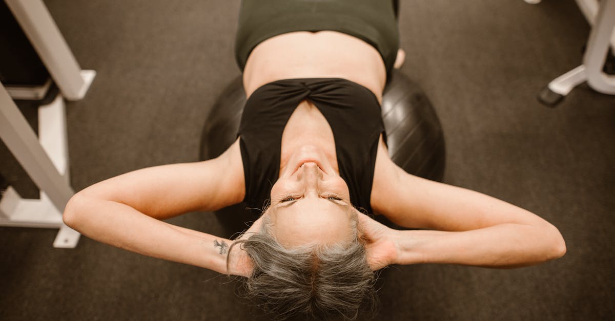 更年期サプリメントを比較するイメージ。ベルタエクリズムと他製品の違いを示すビジュアル