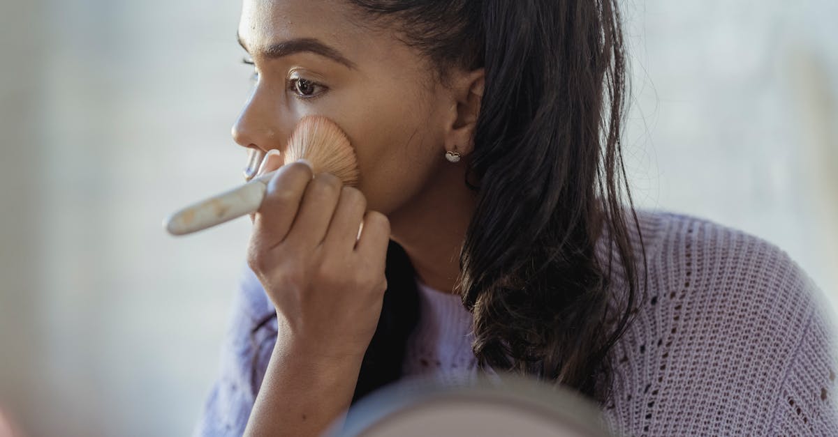 1本で5つの効果を持つオールインワンファンデーションの特徴説明