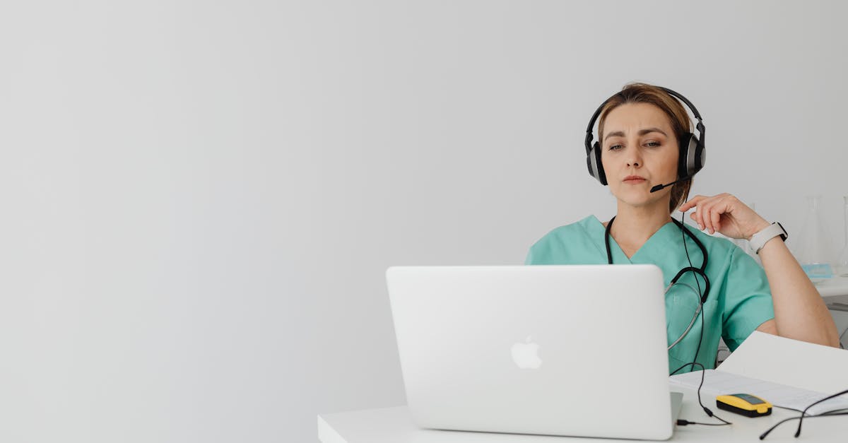 レバクリを運営する医師や医療スタッフの信頼感あるイメージ画像