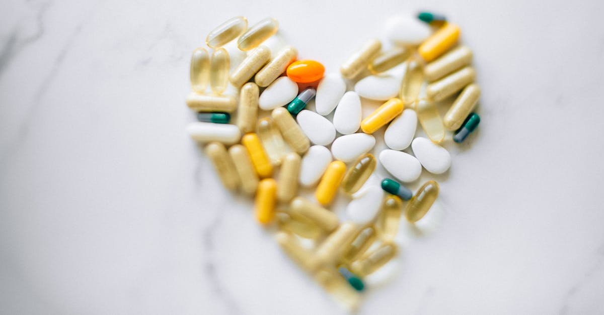 サプリメントの副作用や注意点を警告するイメージ画像