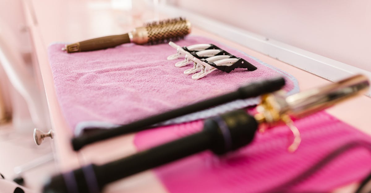 美容脱毛と医療脱毛の違いを比較するイラスト