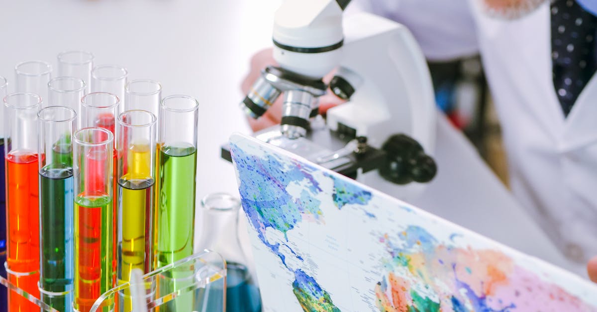 液体の吸収効率を示す科学的なイメージ図。吸収スピードや成分の体内循環を示す画像