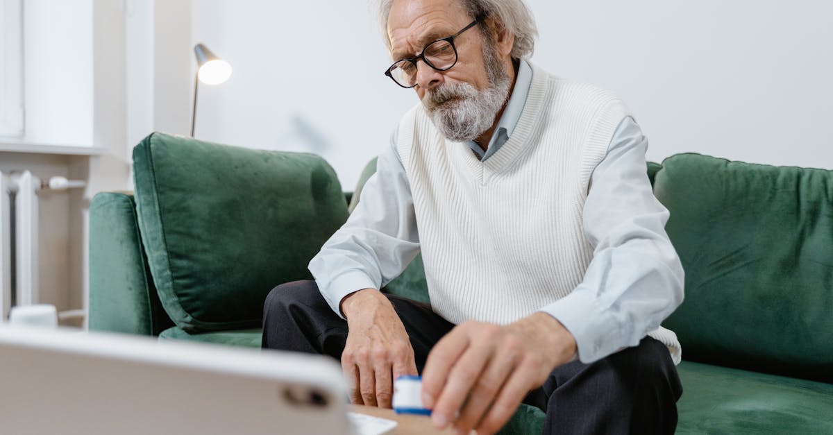 オンライン診療と通院の違いを比較して自分に合うAGA治療法を選ぶ