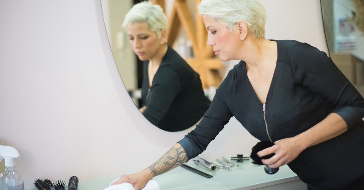 メンズ専門脱毛サロンで施術を受ける男性客のイメージ