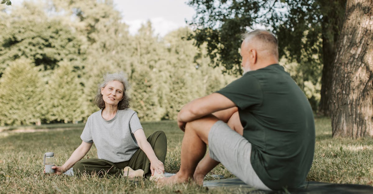 40代以降の男女が健康的な食生活を楽しむイメージ