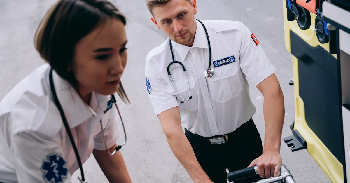 レバクリを運営する医師や医療スタッフの信頼感あるイメージ画像