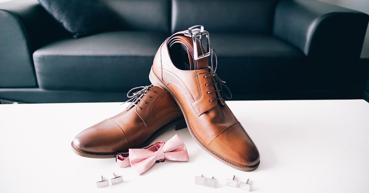 脱毛を含めた男性の身だしなみを整える様子のイメージ